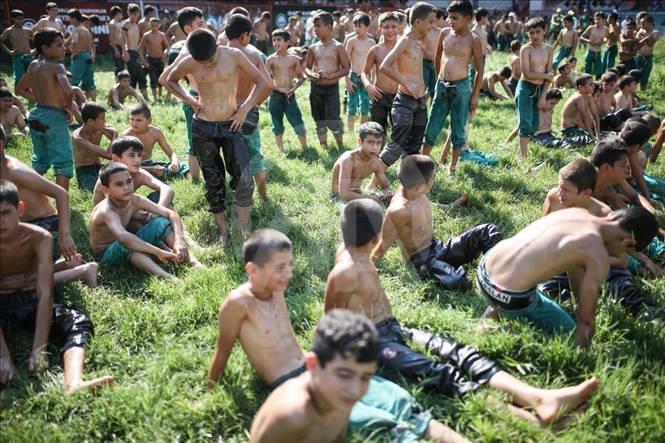 Festival de lucha en aceite de Kırkpınar en Turquía