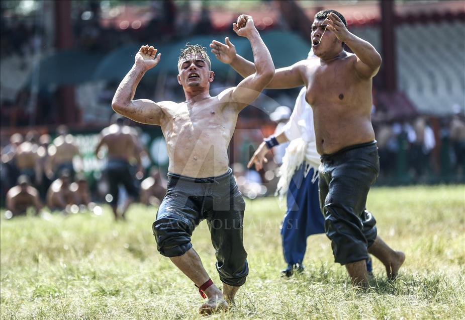 Festival de lucha en aceite de Kirkpinar en Turquía