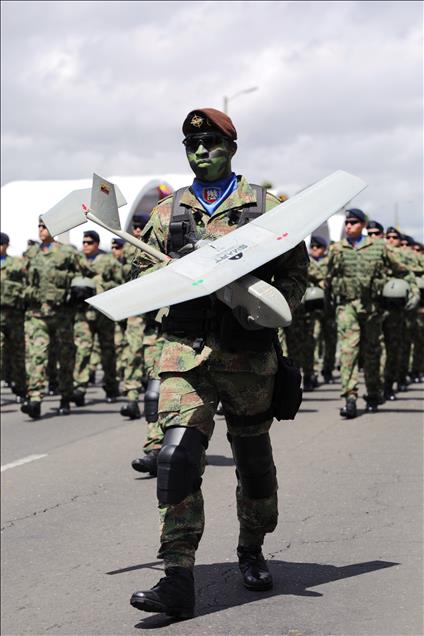 Colombia celebra sus 208 años de independencia con un gran desfile militar