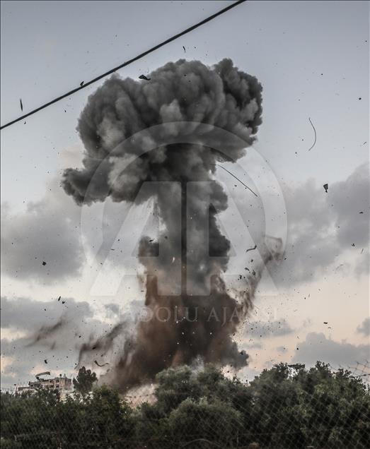 مقاتلات إسرائيلية تقصف موقعا لحماس شرق مدينة غزة 
