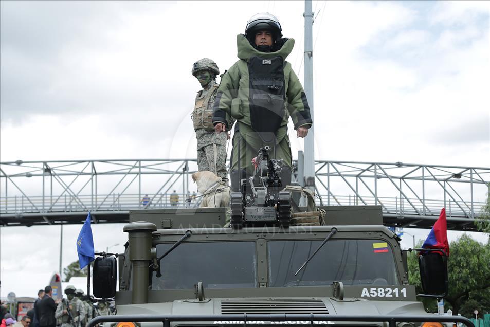 Colombia celebra sus 208 años de independencia con un gran desfile militar
