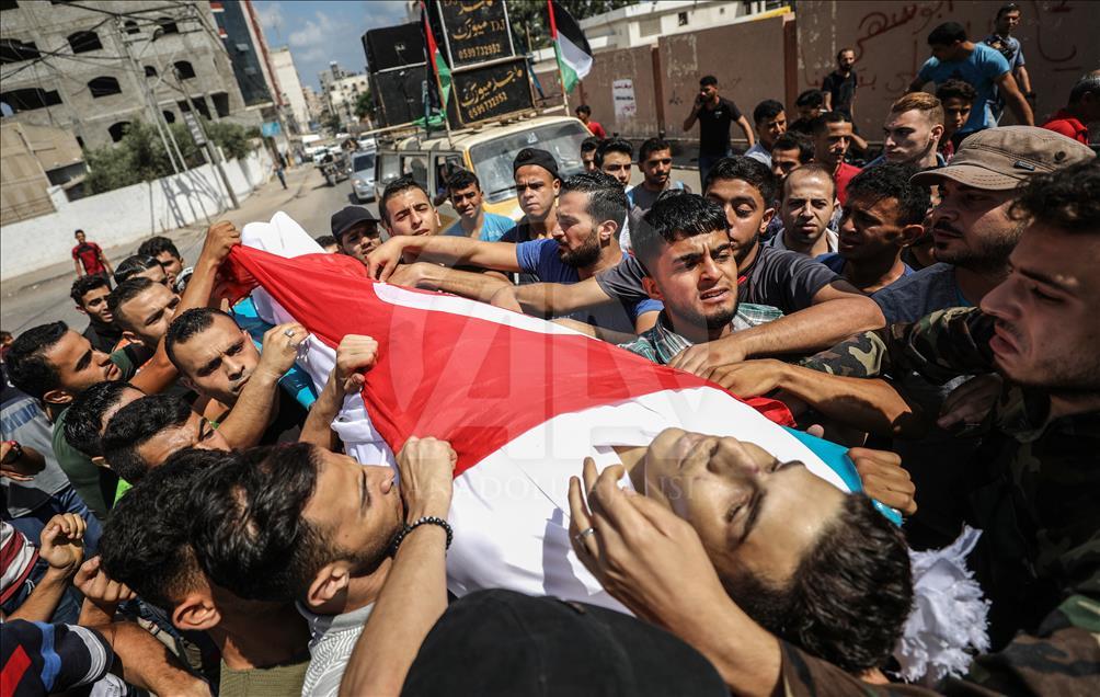 В Газе похоронили палестинцев, убитых армией Израиля 
