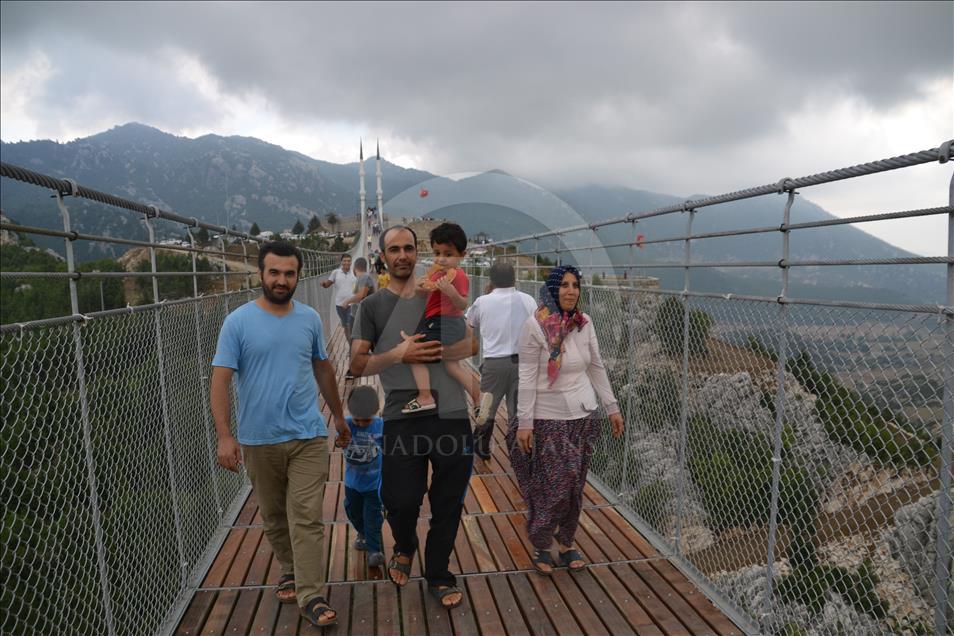 Kahramanmaraş'ta "köprü turizmi"