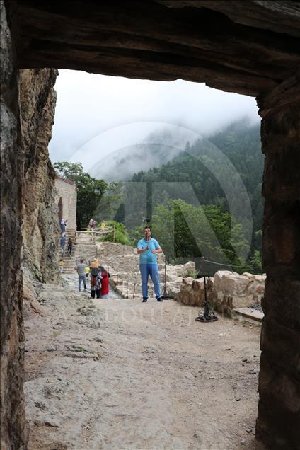 Sümela'nın "Aya Varvara"sına turist ilgisi
