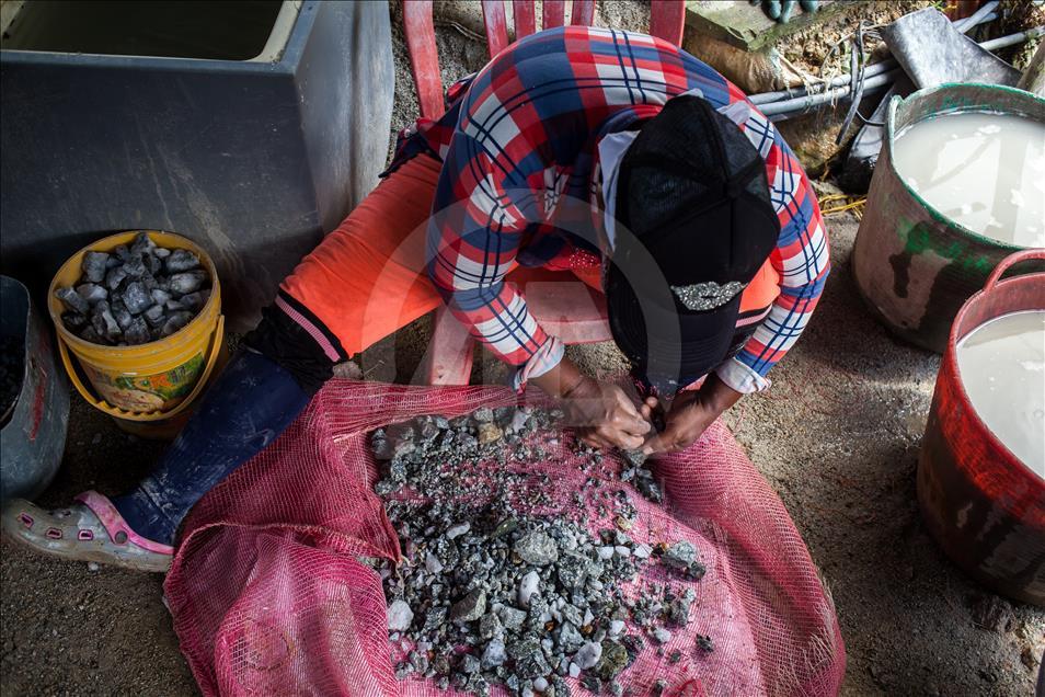 GOLD MINE IN COLOMBIA