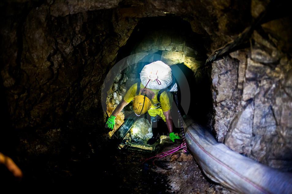 GOLD MINE IN COLOMBIA