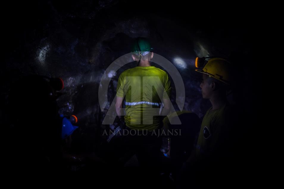 GOLD MINE IN COLOMBIA