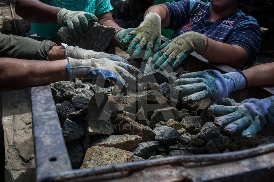 GOLD MINE IN COLOMBIA