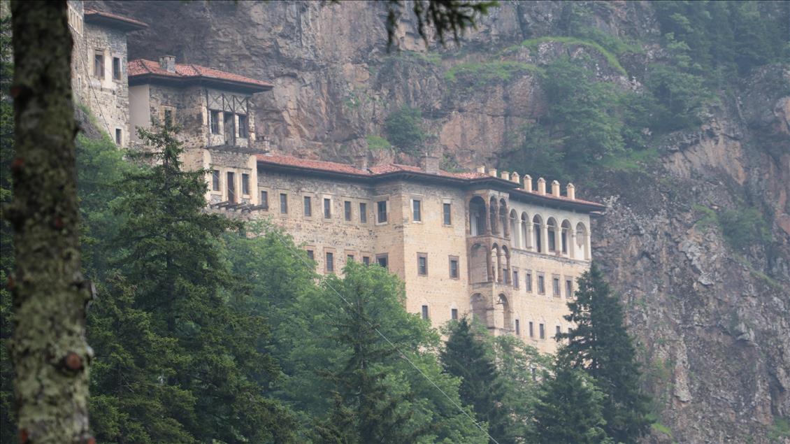 Sümela'nın "Aya Varvara"sına turist ilgisi