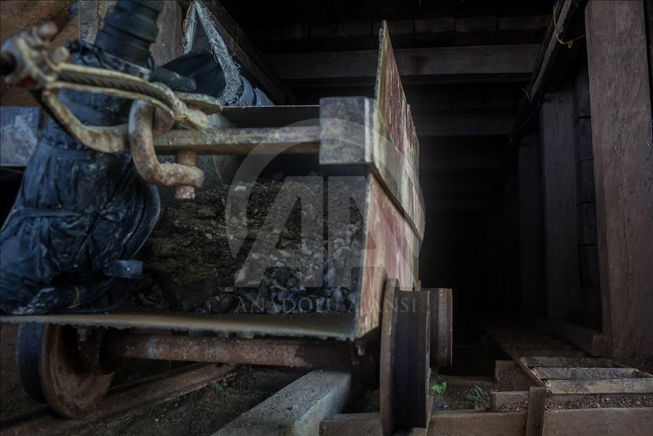 GOLD MINE IN COLOMBIA