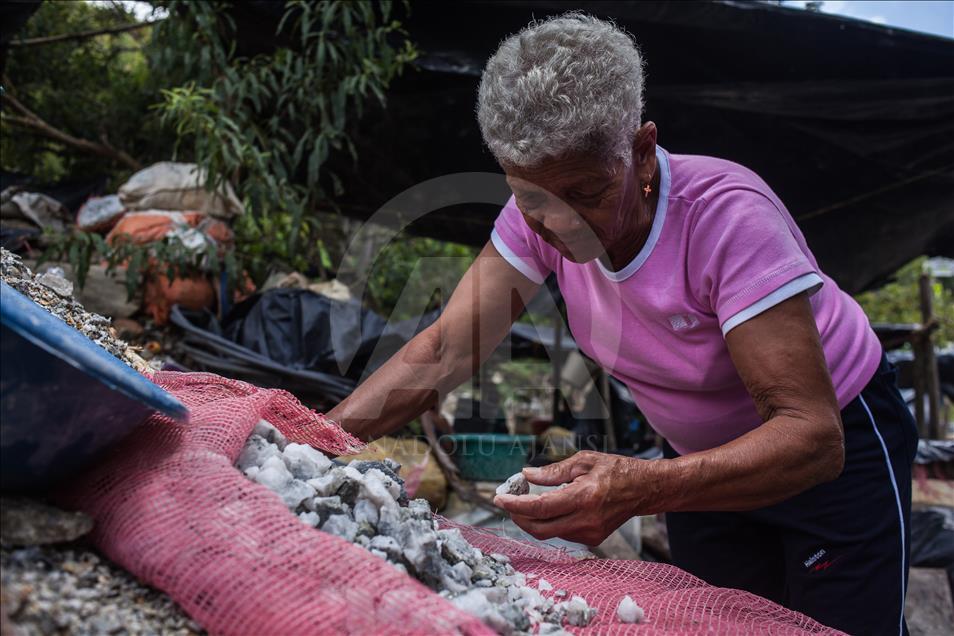 GOLD MINE IN COLOMBIA