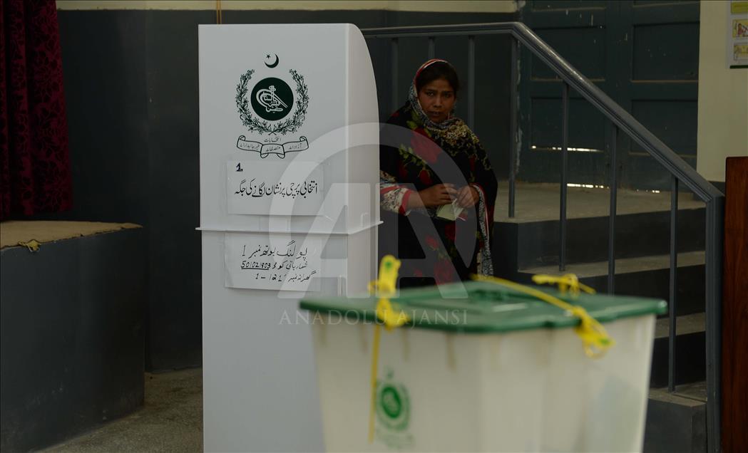 Polls open across Pakistan for general elections