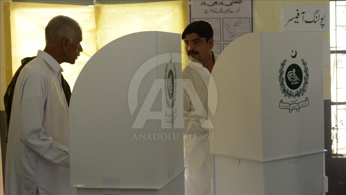 Polls open across Pakistan for general elections