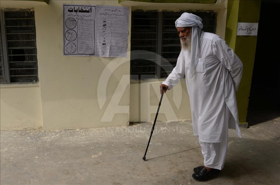 Polls open across Pakistan for general elections
