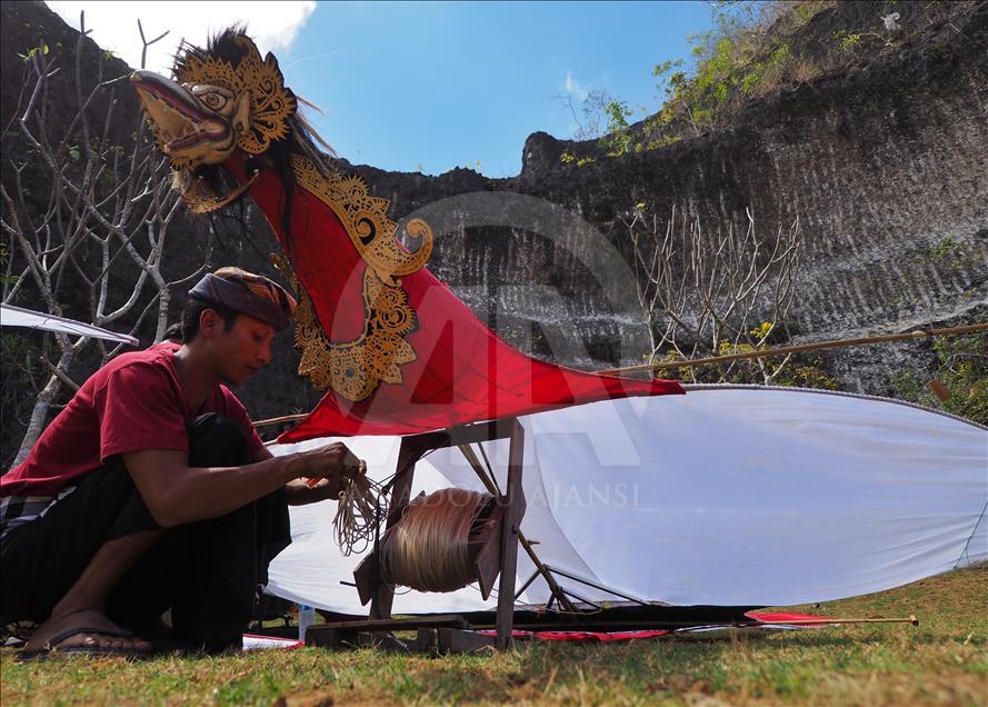  Layangan Besar  Di Bali Layangan  Unik