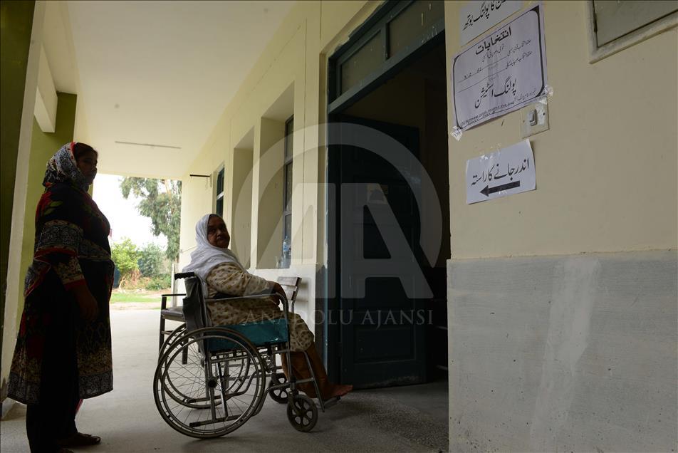 Polls open across Pakistan for general elections