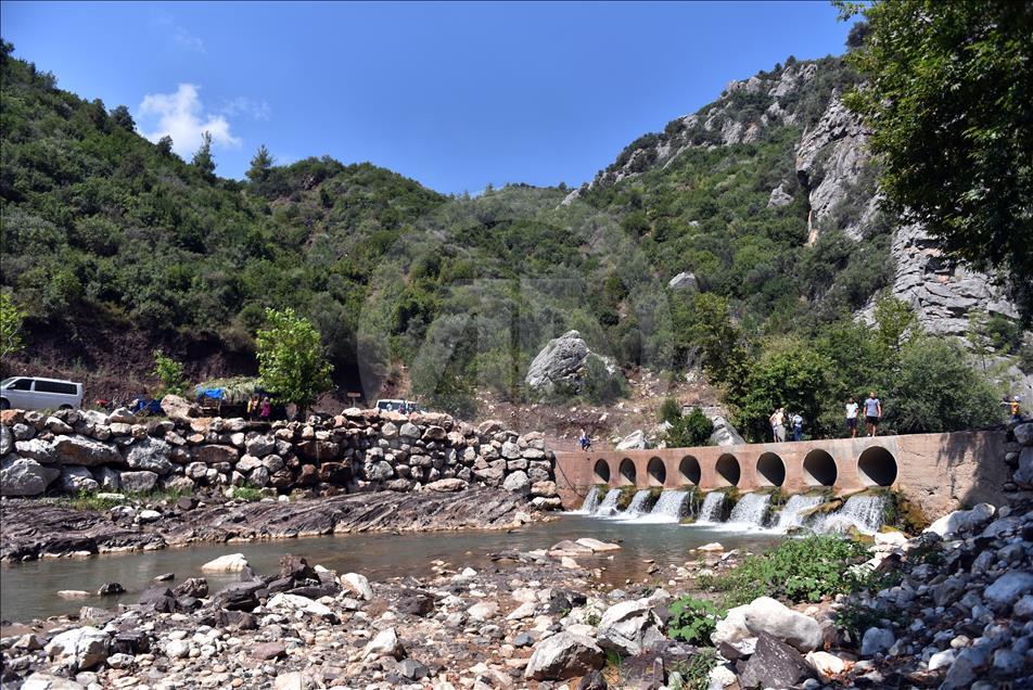 "الجنة المخفية" بمرسين التركية.. باردة صيفا
