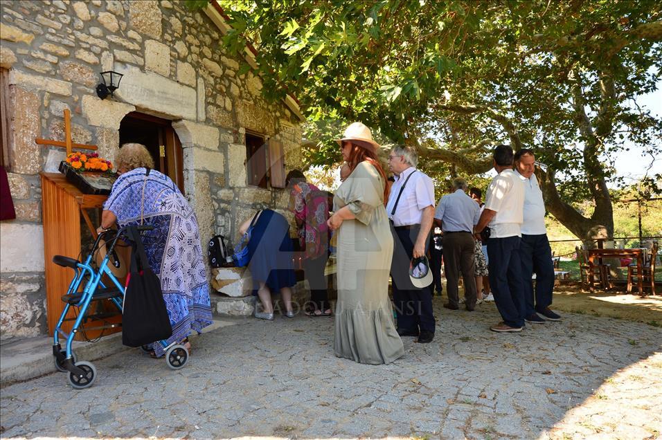 Bozcaada'da geleneksel "Ayazma Panayırı"