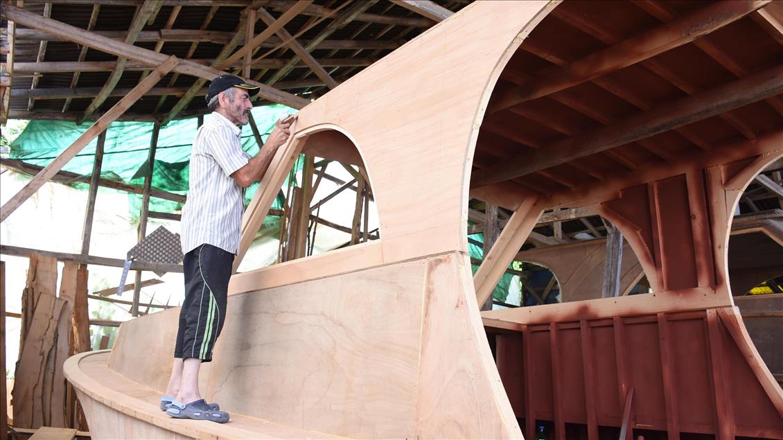 Bodrum katında üretip denizle buluşturuyorlar