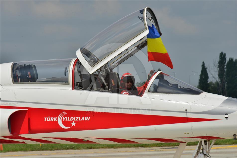 «Турецкие звезды» показали высший пилотаж в Румынии 