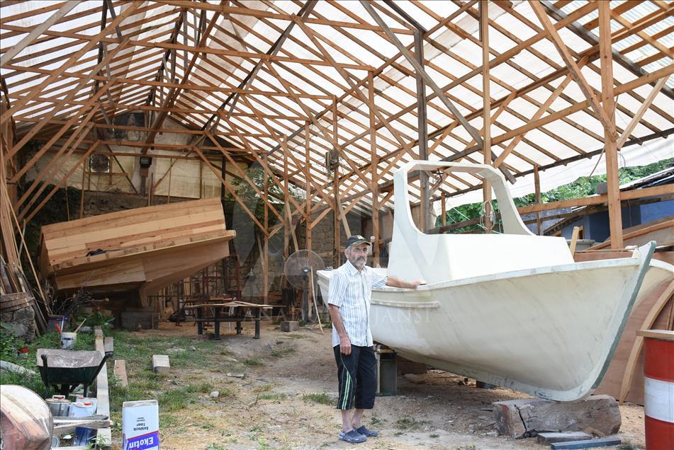 Bodrum katında üretip denizle buluşturuyorlar