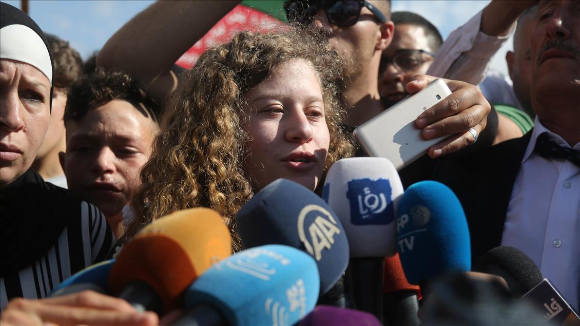 Jailed Palestinian teenager Ahed Tamimi, her mother released after 7 months in prison