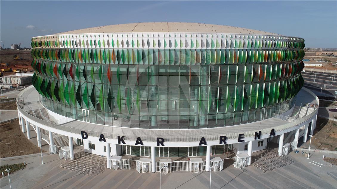 Senegal'de Türk firmalarının yapımını üstlendiği spor kompleksi