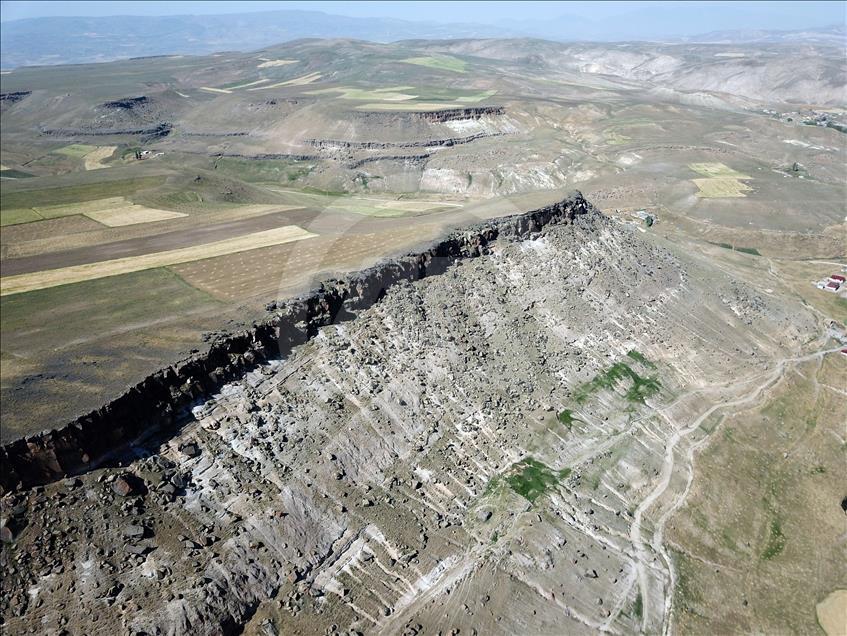 Meya Antik Kenti büyüleyen dokusuyla ziyaretçilerini bekliyor