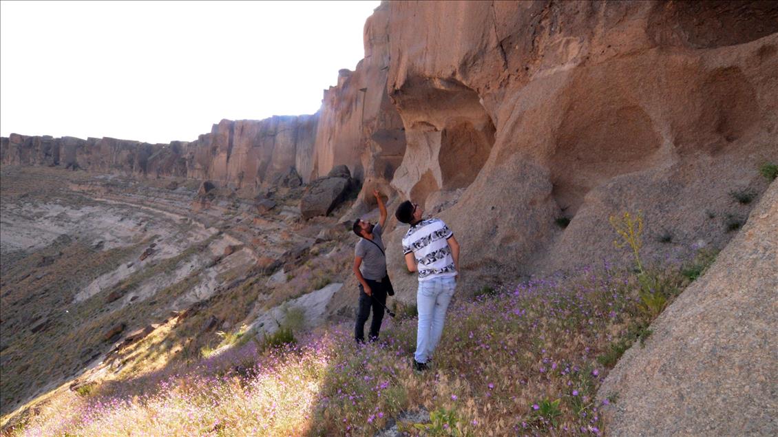 Meya Antik Kenti büyüleyen dokusuyla ziyaretçilerini bekliyor