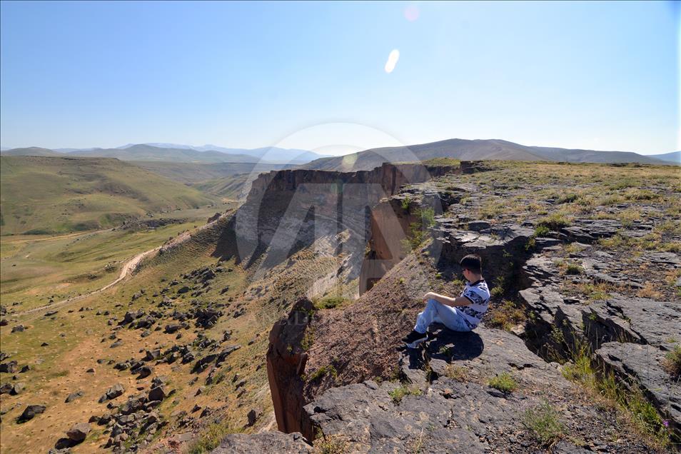 Meya Antik Kenti büyüleyen dokusuyla ziyaretçilerini bekliyor