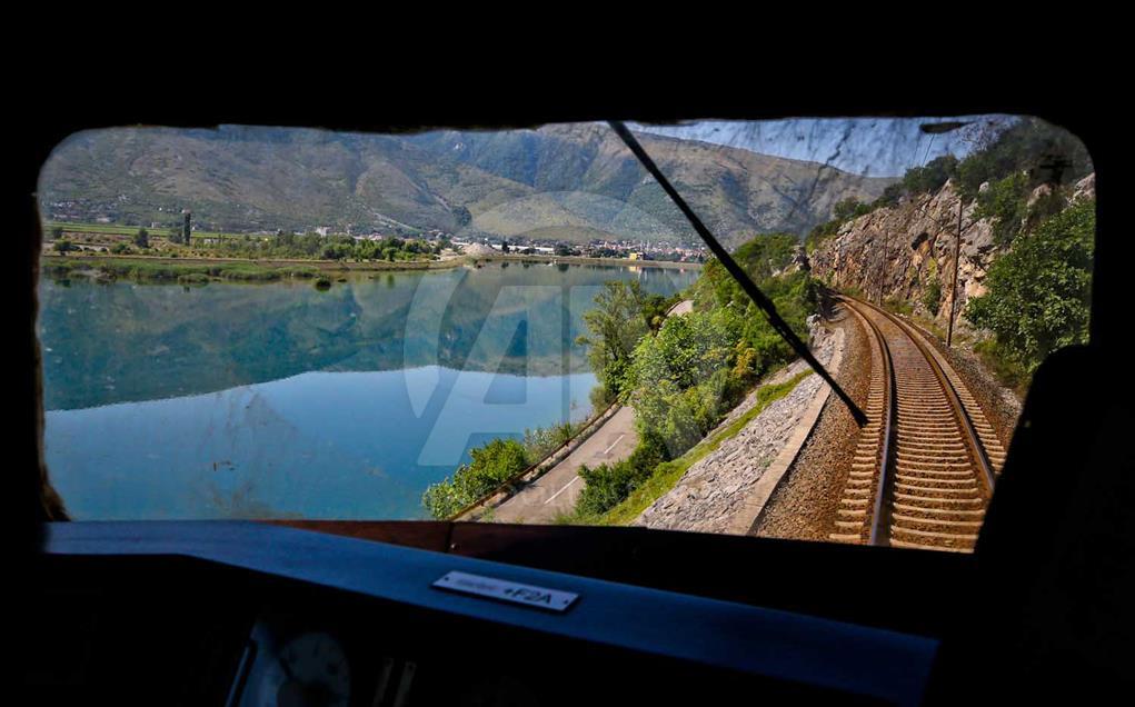 Línea ferroviaria en Bosnia es una de las más bellas del mundo
