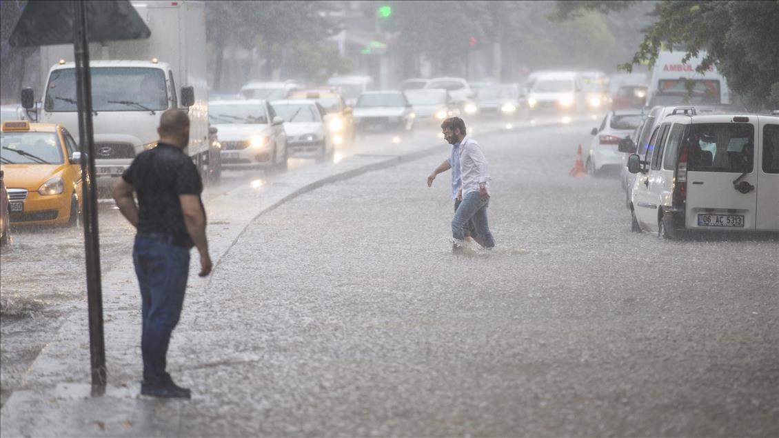 Ankara'da sağanak