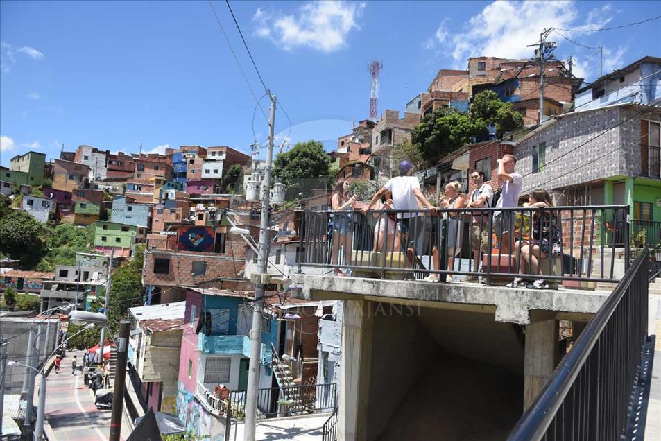 Graffitour en la Comuna 13 de Medellín