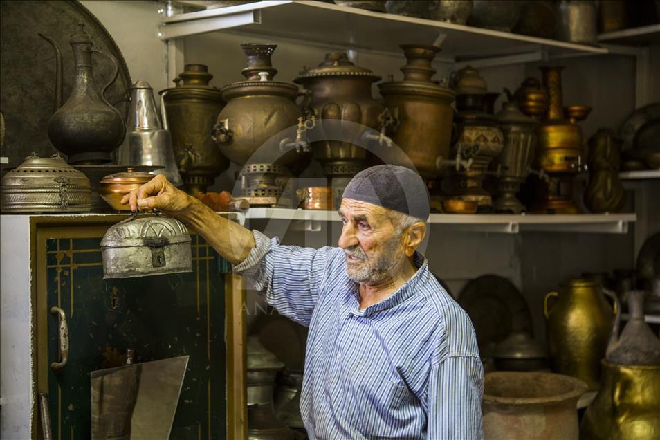 Tarih peşinde 50 yılı aşan serüven: "Antikacı Yaşar"