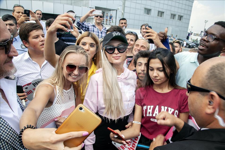 Paris Hilton llega a Chipre del Norte