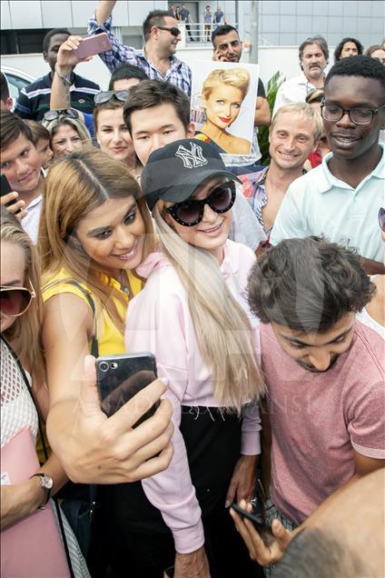 Paris Hilton llega a Chipre del Norte