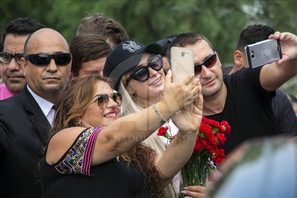 Paris Hilton llega a Chipre del Norte