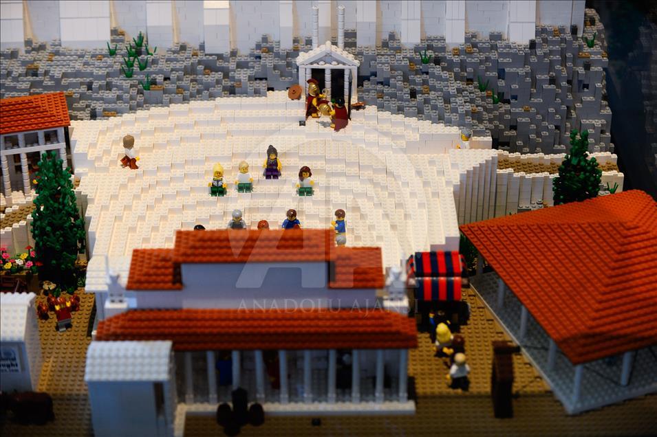 Akropolis'in lego modeli Atina'da