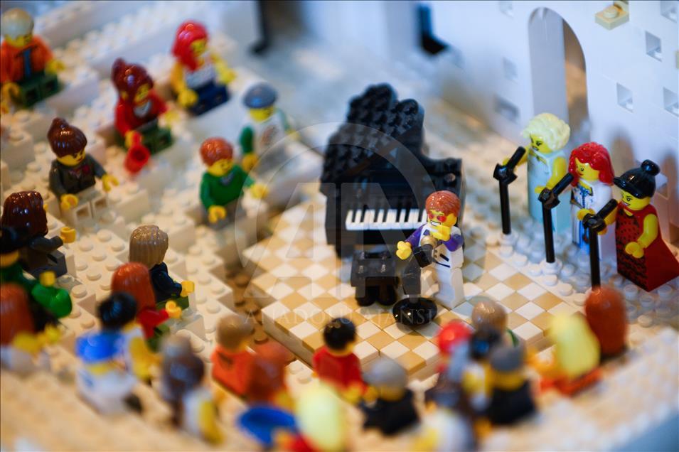 Akropolis'in lego modeli Atina'da