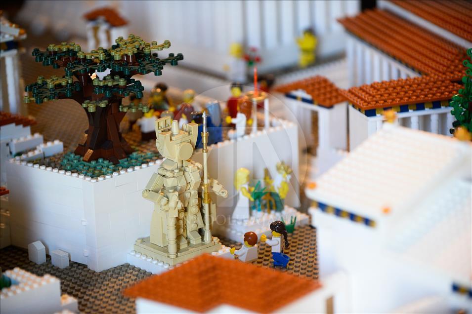Akropolis'in lego modeli Atina'da