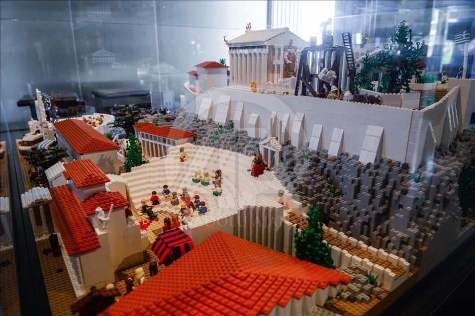 Akropolis'in lego modeli Atina'da