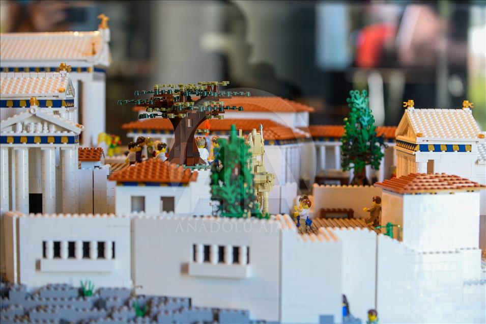 Akropolis'in lego modeli Atina'da