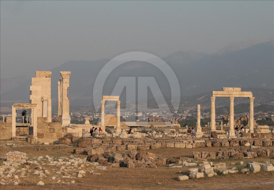 1800 yıllık localar önemli toplantılara ev sahipliği yapmış