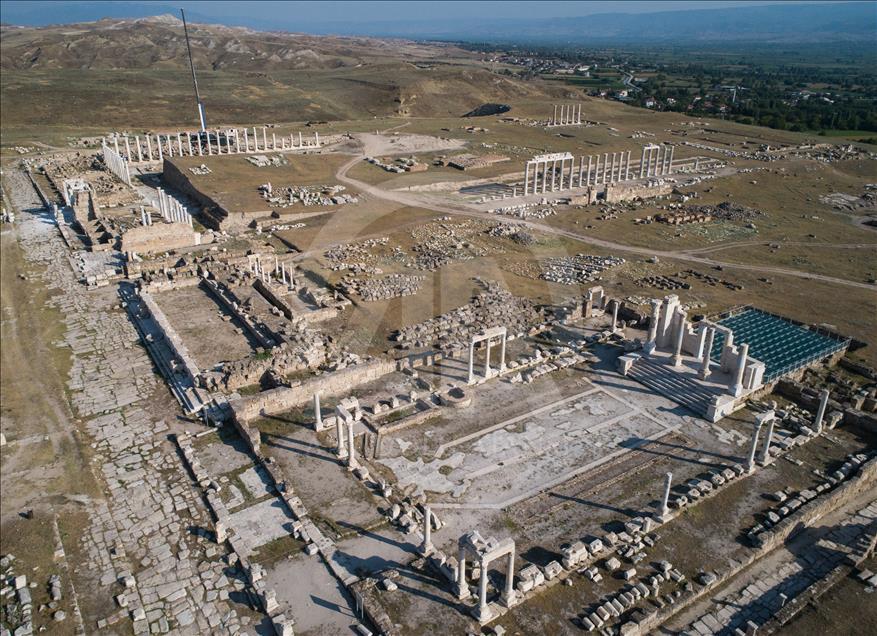 1800 yıllık localar önemli toplantılara ev sahipliği yapmış
