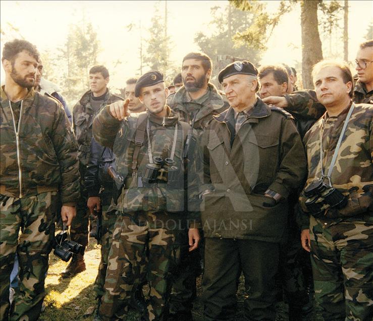 Bosnia marks 15th death anniversary of first president