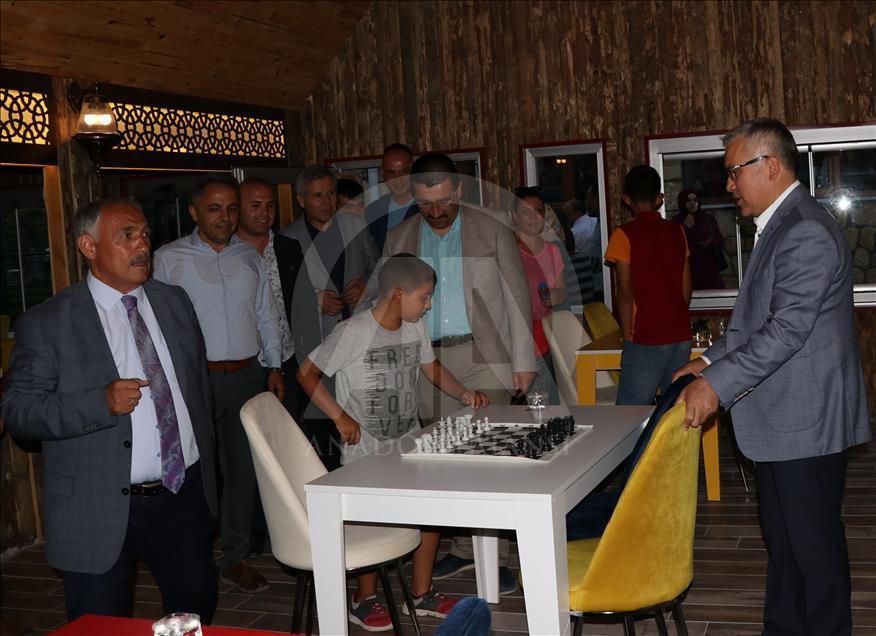Niğde'de "Millet Kıraathanesi" hizmete açıldı