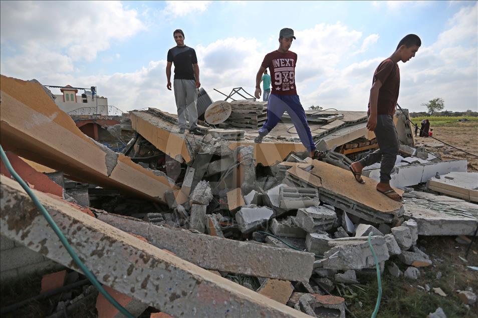 Israeli army carried out airstrikes on Gaza