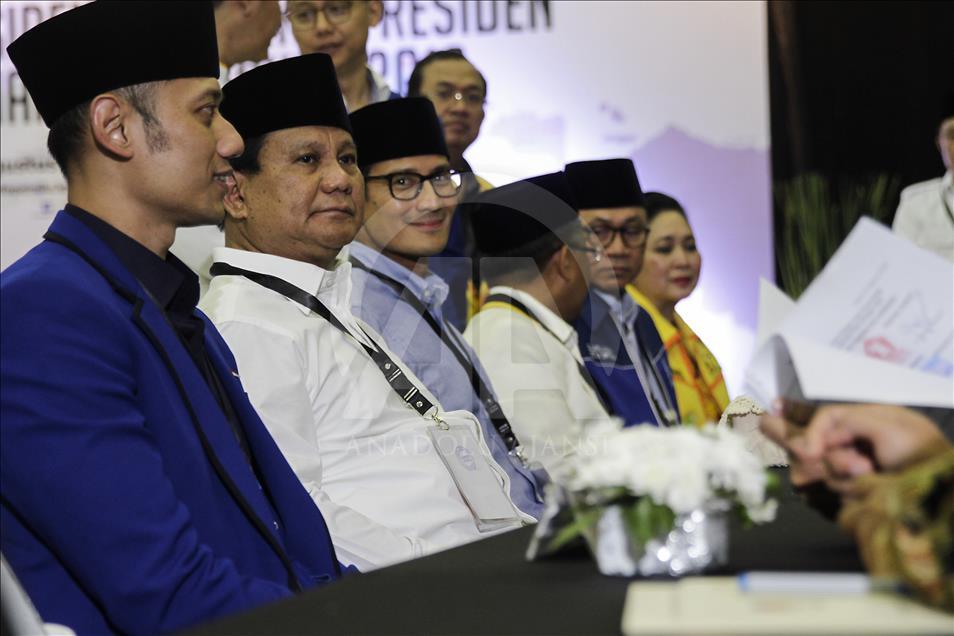 Prabowo dan Sandiaga Uno daftar capres dan cawapres