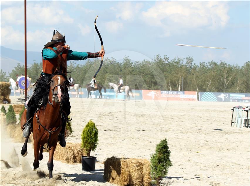 "Erzurum Türk Oyunları Festivali"