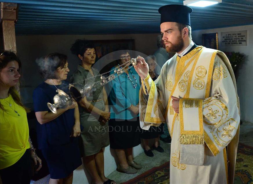 Cristianos ortodoxos celebran la asunción de la Virgen María en Turquía